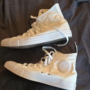 Converse Unisex Sneakers in White